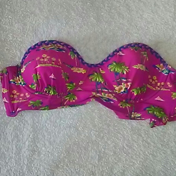 Victoria's Secret Other - Strapless bathing suit tops